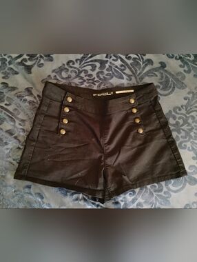 Women's Shorts